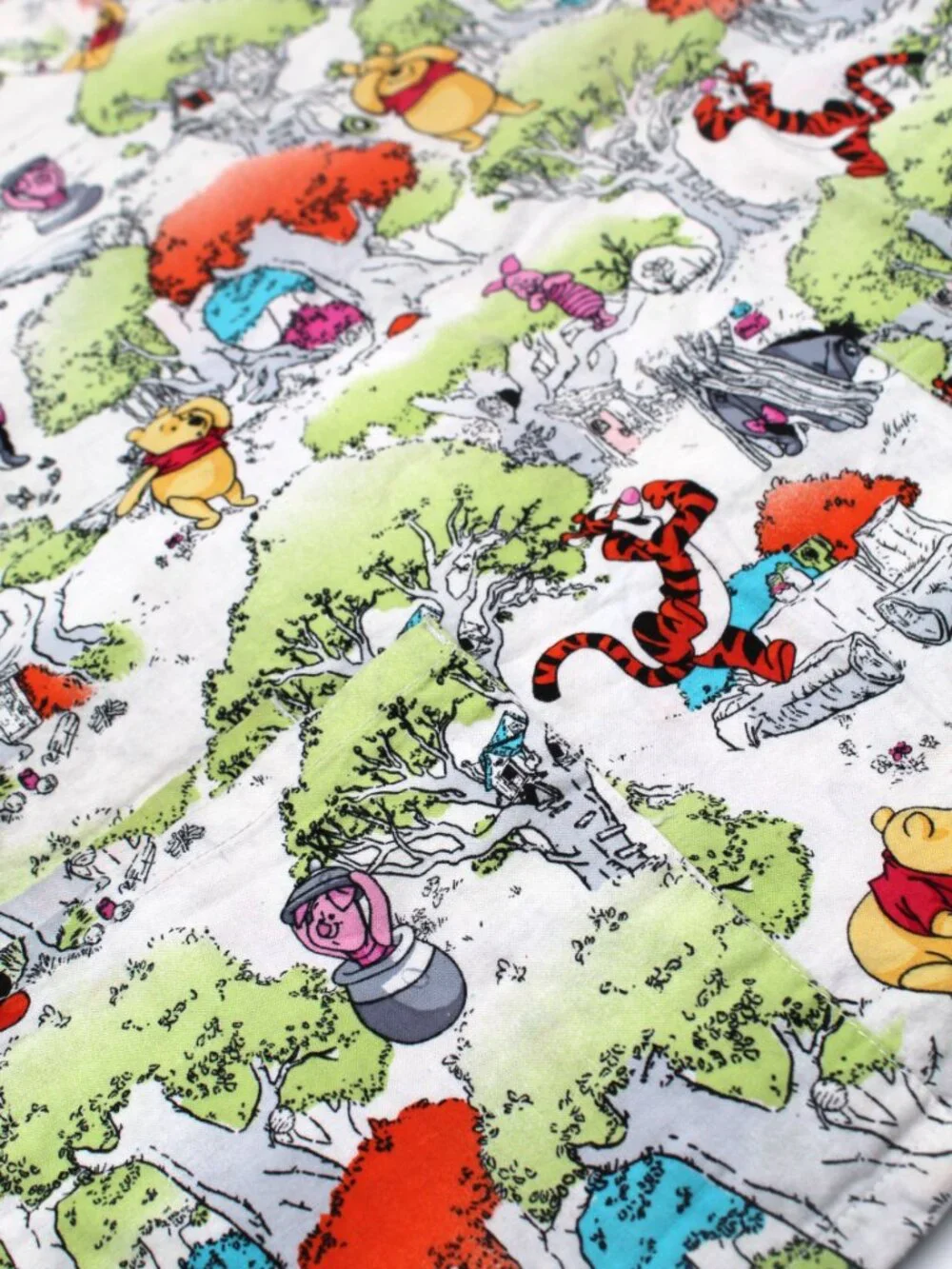 Disney Women's Winnie the Pooh & Friends Tree House Cotton V-Neck Scrub Size XS